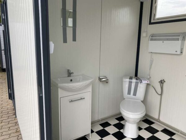 Contenedor sanitario 4x2m WC double con duchas