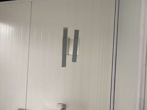 Contenedor sanitario 4x2m WC double con duchas