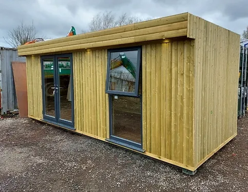 Heimbüro aus Holz