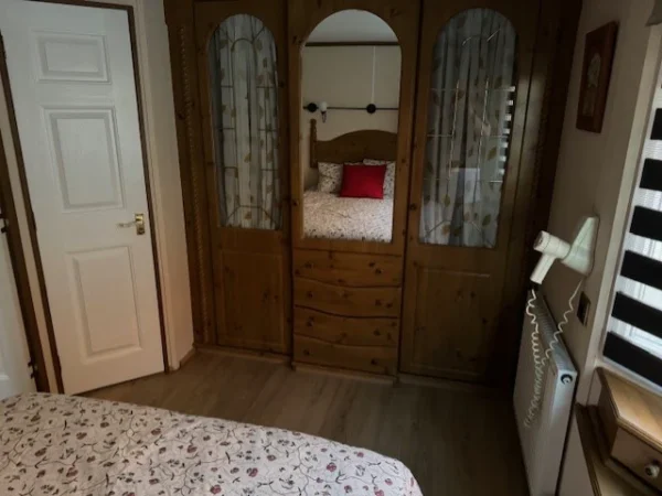 Cosalt Monaco Mobilheim mit 2 Schlafzimmern (11 m x 4 m)