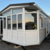 Cosalt Monaco Mobilheim mit 2 Schlafzimmern (11 m x 4 m)