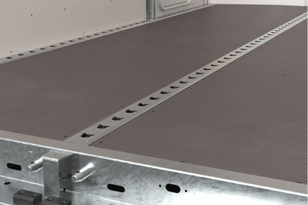 BJ-Box-Van-10.png Brian James Karton 500×190 3500Kg