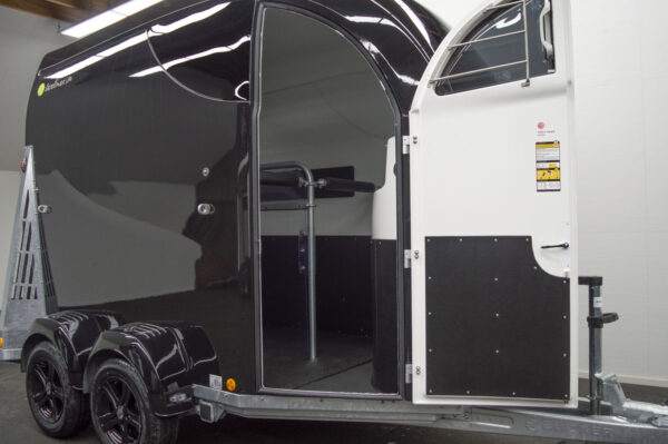 Bücker Careliner M Pferdeanhänger