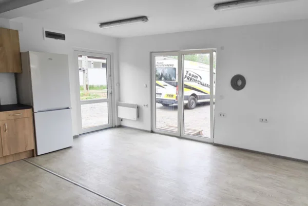 W6 Bewohnbarer Container mit 44,1 m²