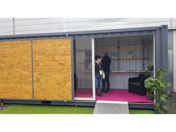 20-Fuß-Seecontainer ausgebaut, 20-Fuß-Trockencontainer ausgebaut / erste Reise
