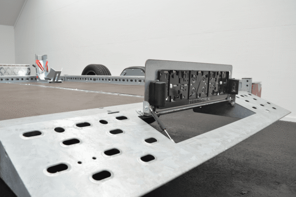 Stema WOM-XT 1300 Tauchmotor-Anhänger-Set
