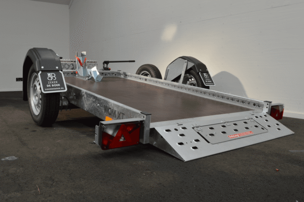 Stema WOM-XT 750 Tauchmotor-Anhänger-Bundle