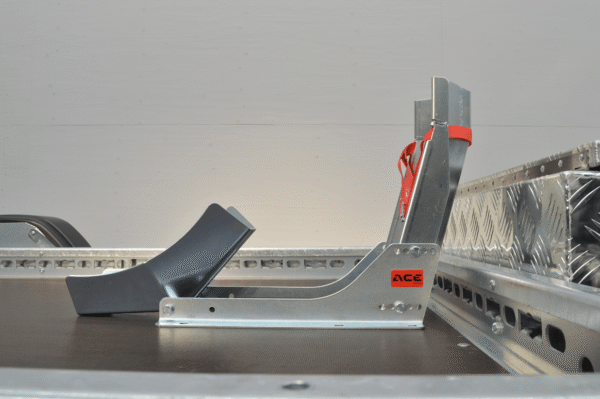 Stema WOM-XT 750 Tauchmotor-Anhänger-Bundle