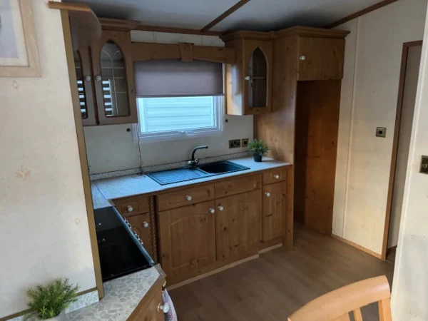 Cosalt Monaco Mobilheim mit 2 Schlafzimmern (11 m x 4 m)