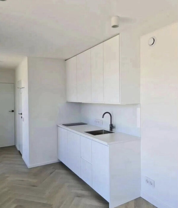 12-Meter-Containerhaus / Abmessungen: 12 x 2,4 Meter, Gewicht: 4.100 kg