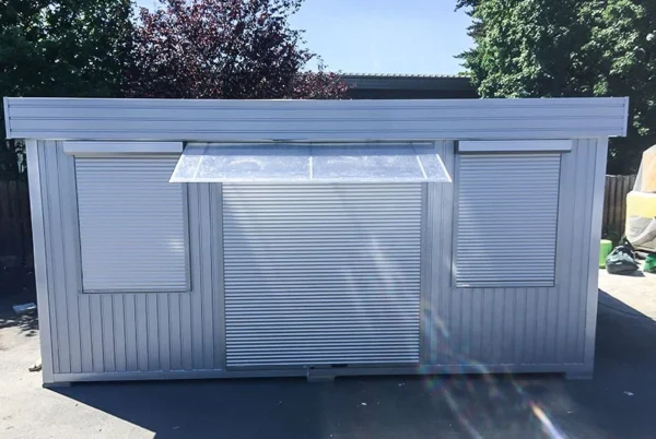 Verkaufscontainer VP1 (29,4 m²)