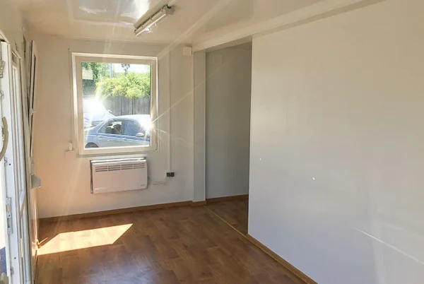 Verkaufscontainer VP1 (29,4 m²)