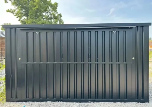 Umgebauter Container zu einer Bar/Imbissbude/Guinguette (4 x 2 m)