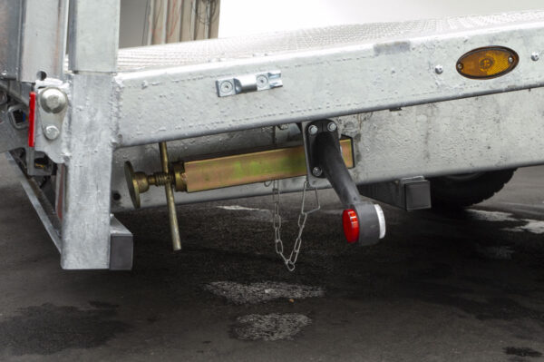 Nugent Maschinentransporter B5523T Beavertail Alu + Heckklappe