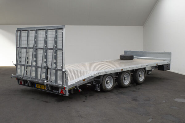 Nugent Maschinentransporter B5523T Beavertail Alu + Heckklappe