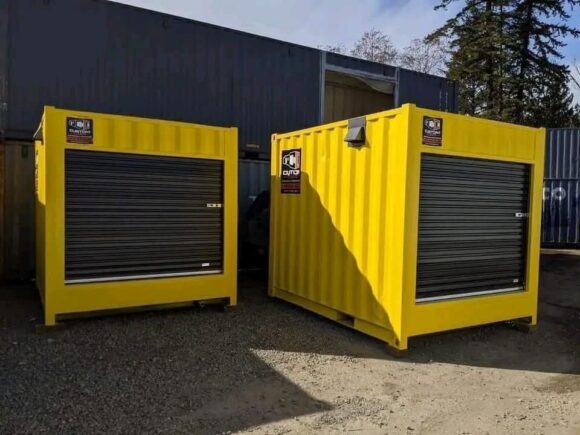 Container 10×9,6 Fuß mit Rolltor