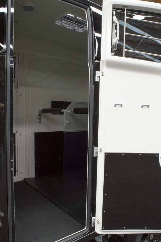 Bucker Careliner XL Schwarze Unterseite