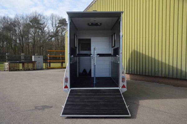 DEMO Sirius S170 geschlossen 455x171x242 3000kg
