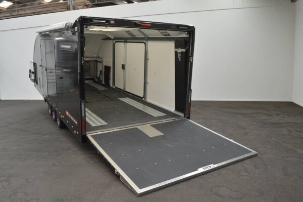 Brian James Renntransporter 7 600×230