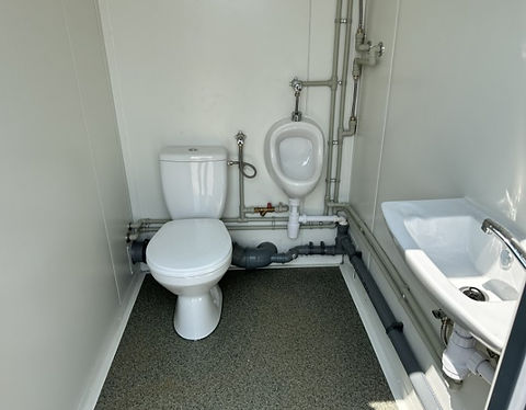 Contenedor Sanitario 3 Cabinas (WC, Urinario + Caldera, Ducha)