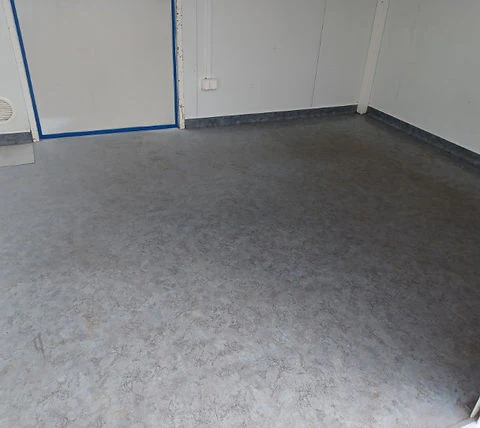 Gewerbecontainer 300x350 mit geteilten Rolltoren vorne + Hecktür