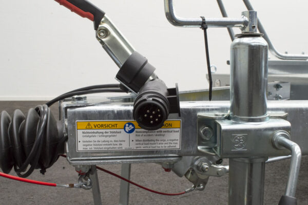 Humbaur HM 102113 für 3 Motoren