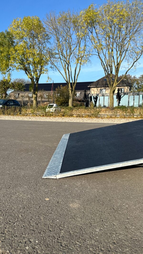 Sirius G150-M Aluminium 371x171x222