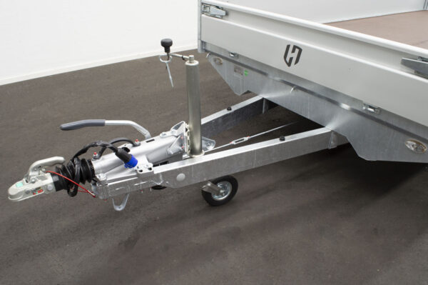 serie-812-nfvVMkXlb-12.jpg Henra Plattformwagen 401×222 3000Kg