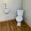 Toilette – Container mit Speichertank