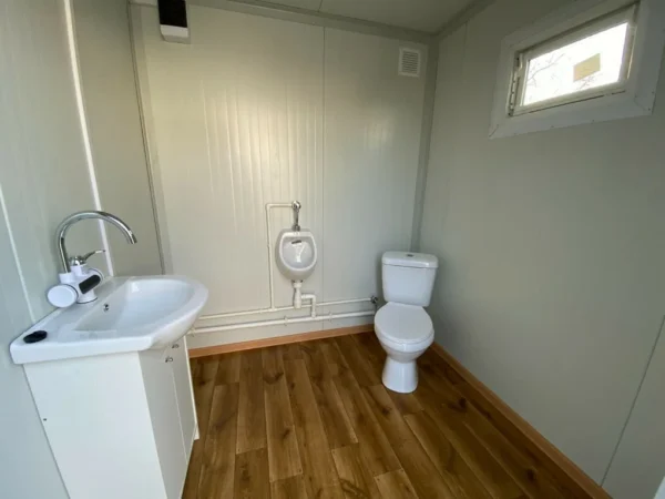 Toilette – Container mit Speichertank